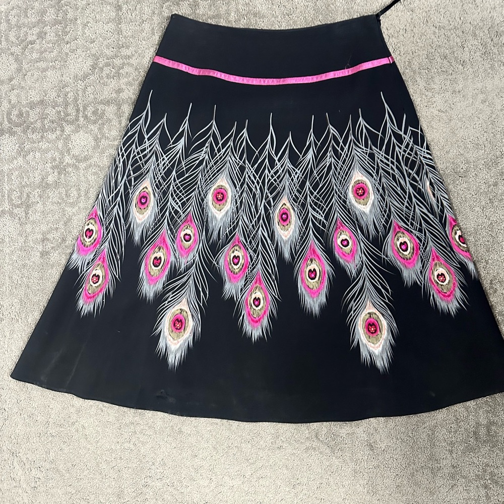 Peacock feather print skirt by silk land. Size 10 absolutely gorgeous. W/beading